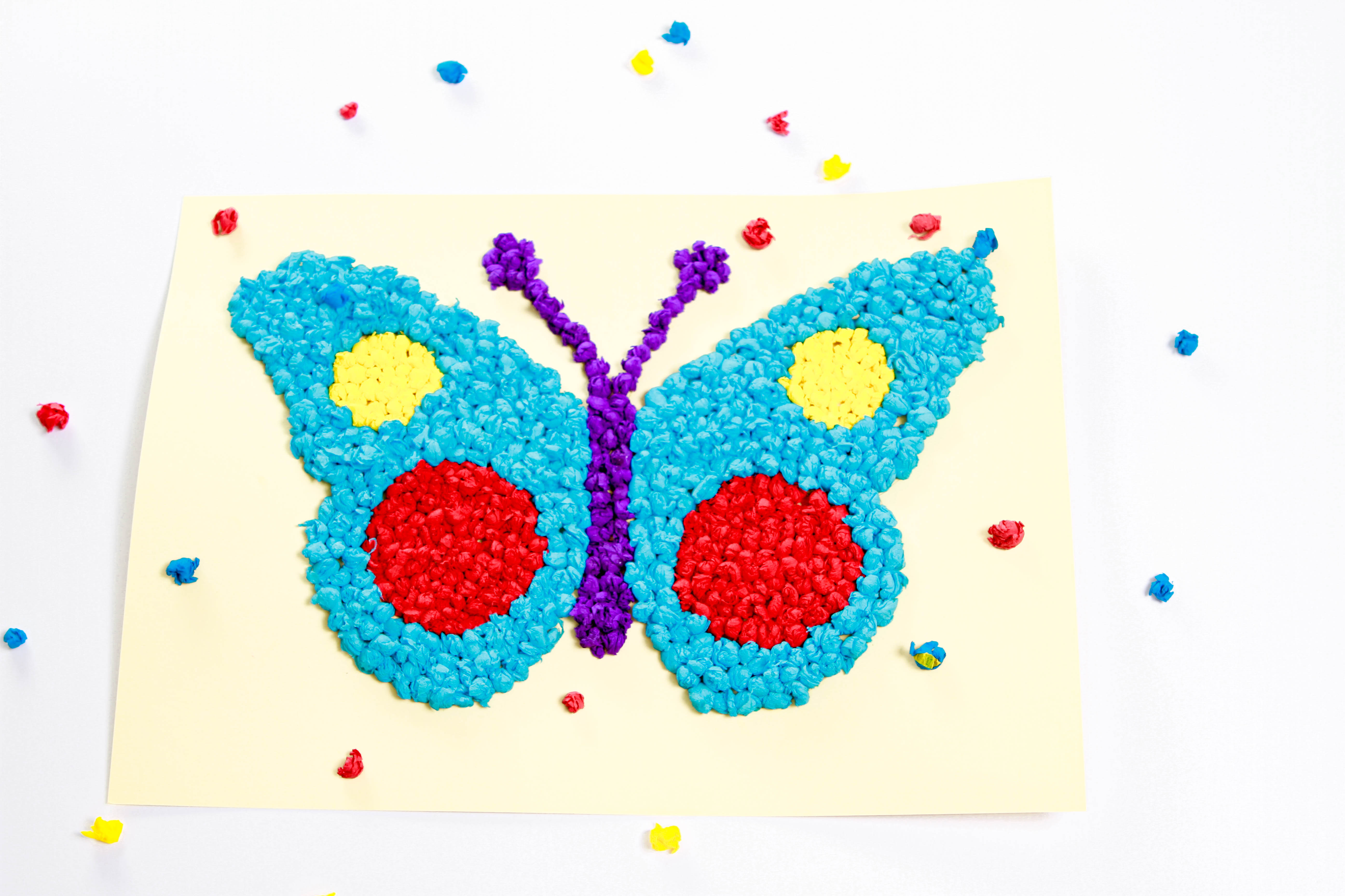 Aktionsidee „Schmetterling aus Krepppapierkugeln"