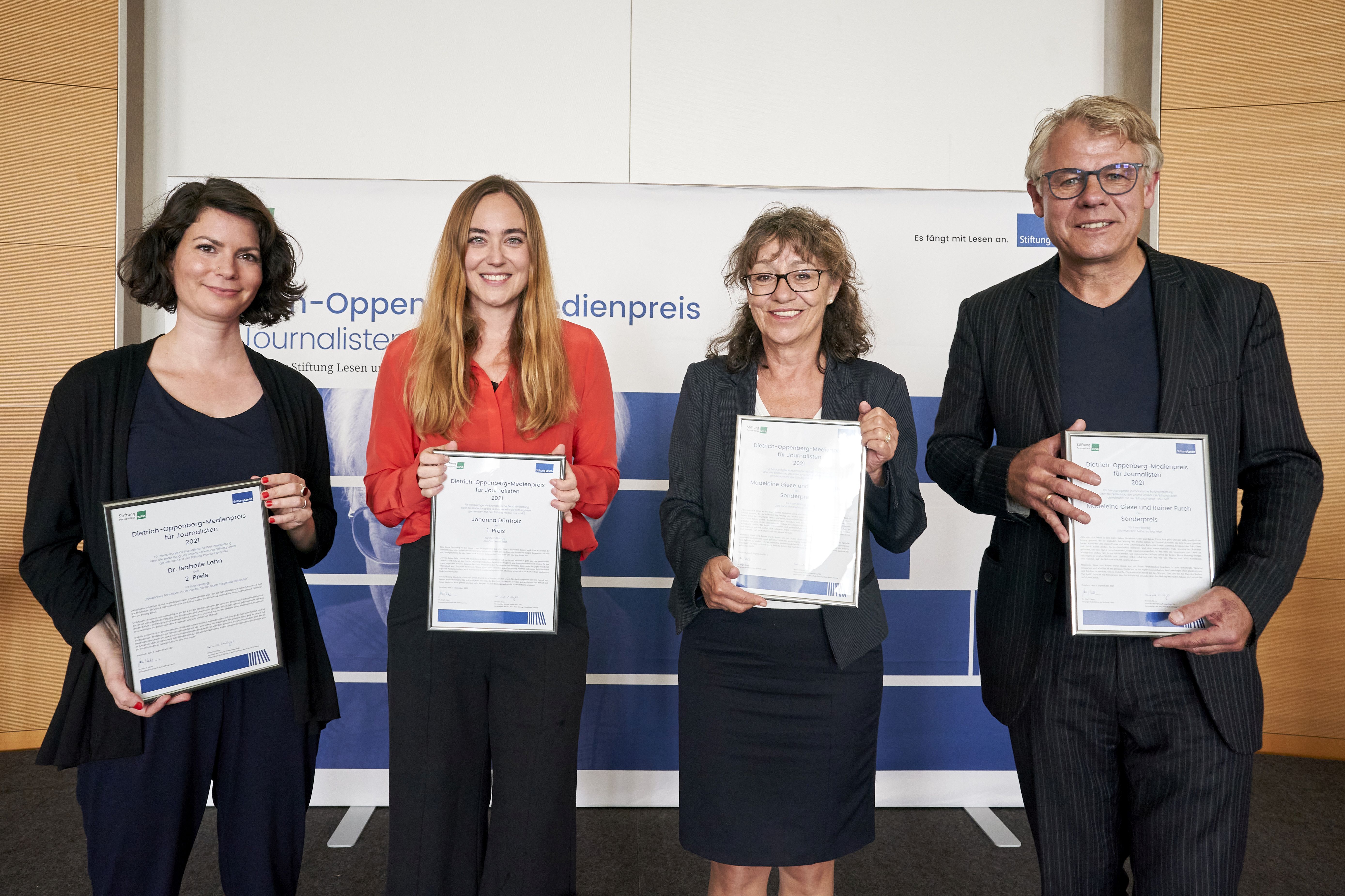 Die vier PreisträgerInnen des Dietrich-Oppenberg-Medienpreises 2021