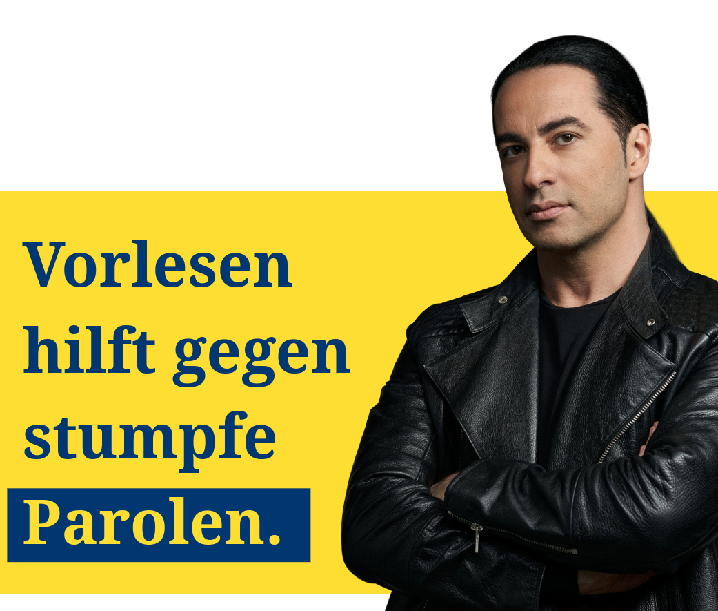 Porträt eines Mannes in schwarzer Lederjacke neben dem Zitat „Vorlesen hilft gegen stumpfe Parolen.“.