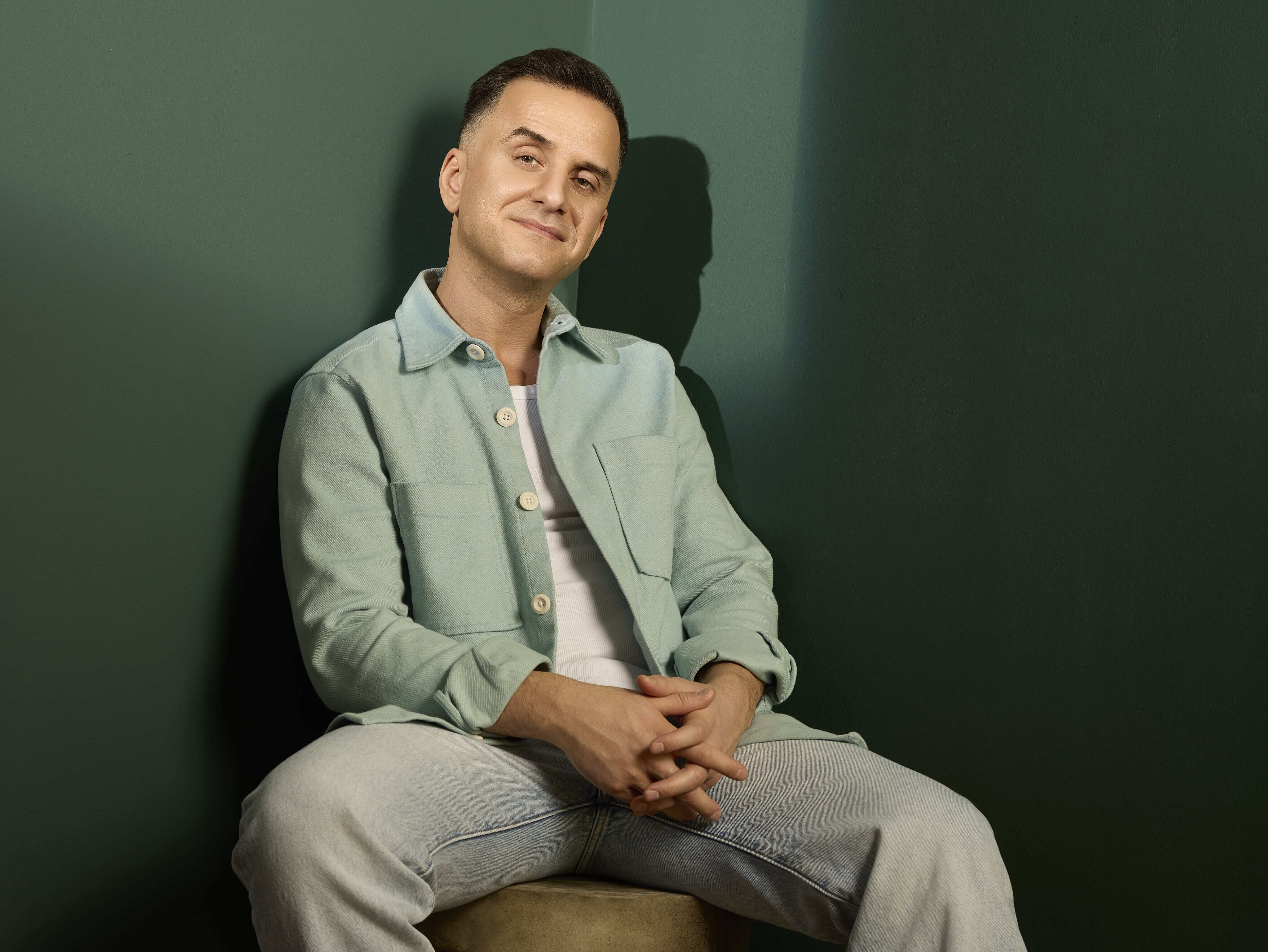 Foto des Comedians und Lesebotschafters Özcan Cosar