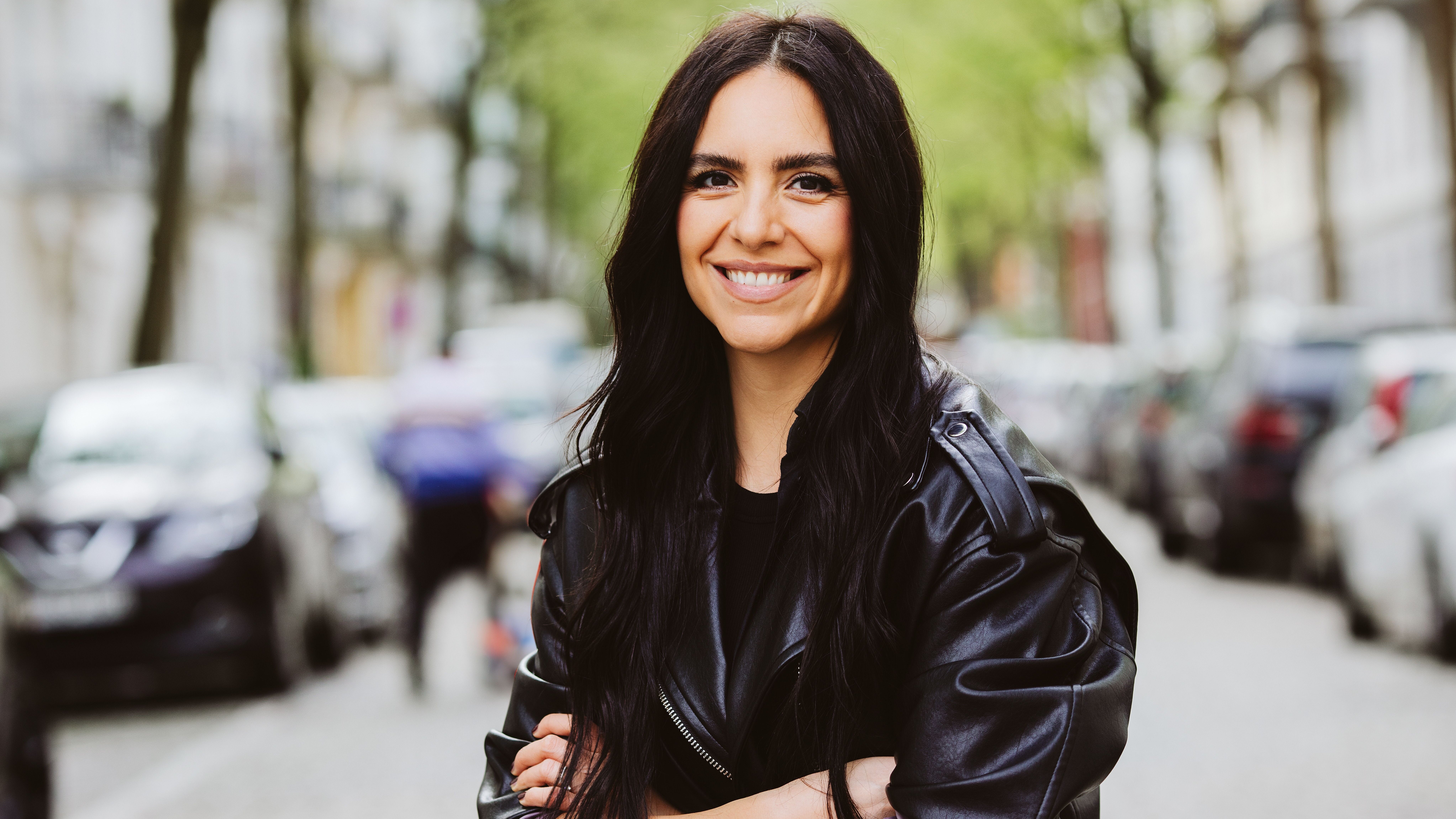 Foto der Moderatorin und Lesebotschafterin Jess Schöne