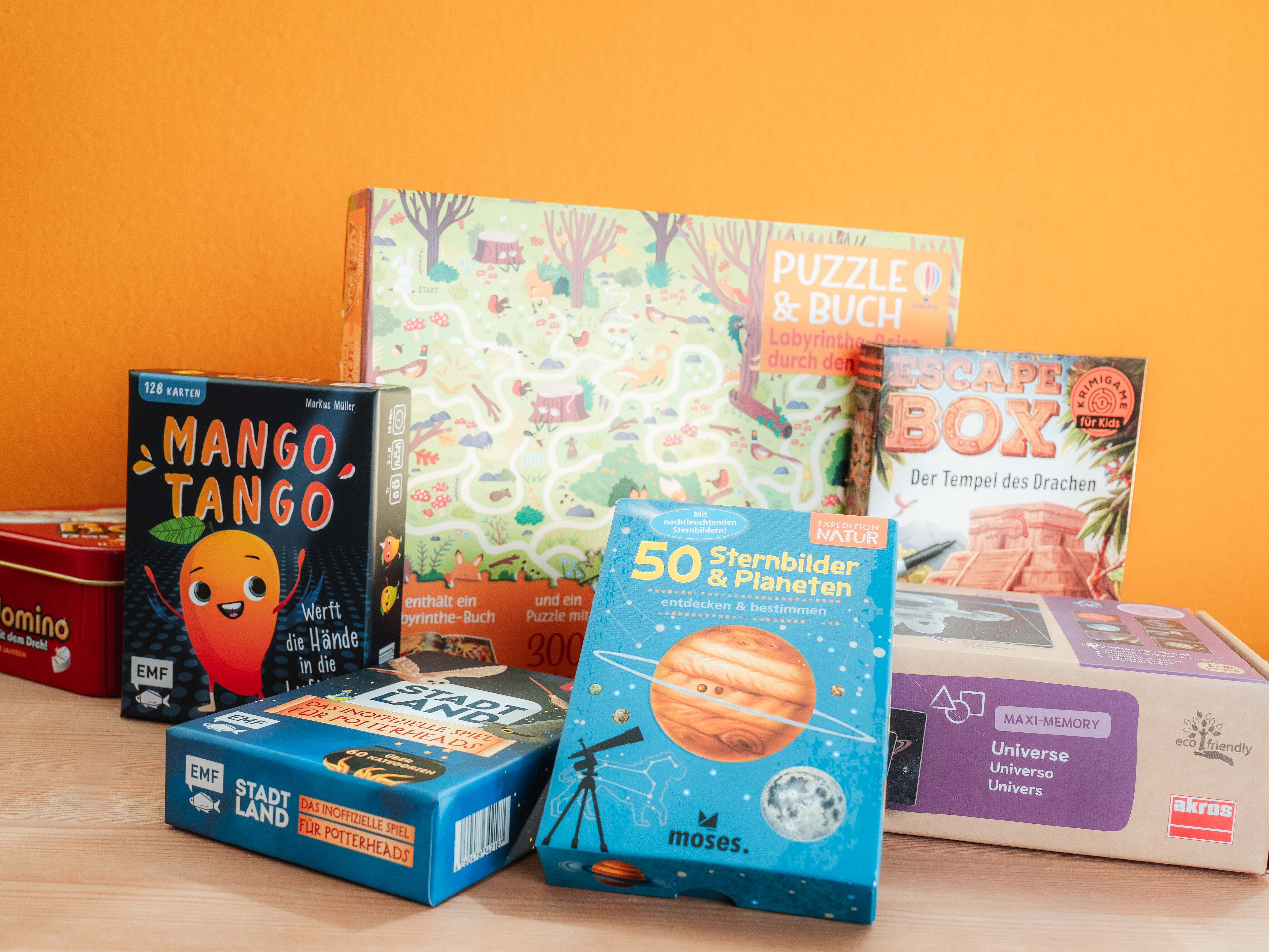 Abbildung von verschiedenen Spielen für Kinder